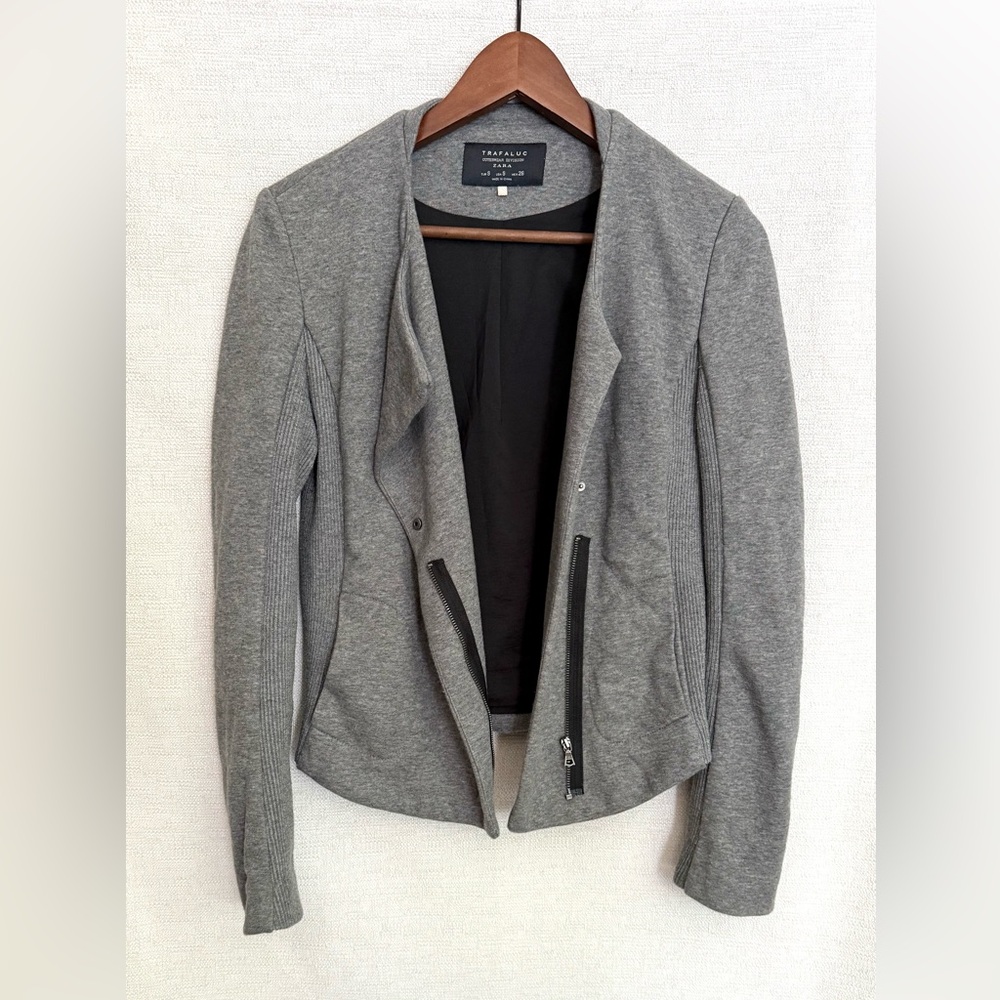Zara Women’s Grey Blazer with Zipper Details